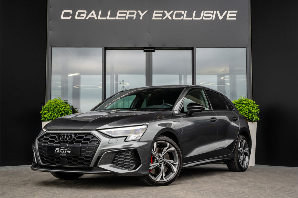 Audi A3 Sportback 45 TFSI e S edition Competition - 2x S-Line l Black-Line l Daytona grijs
