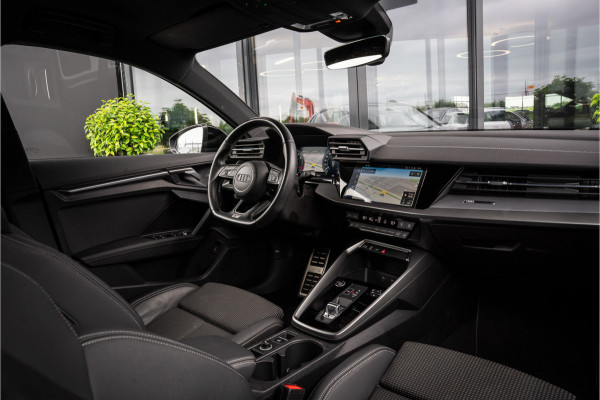Audi A3 Sportback 45 TFSI e S edition Competition - 2x S-Line l Black-Line l Daytona grijs