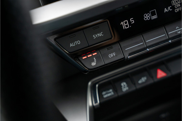 Audi A3 Sportback 45 TFSI e S edition Competition - 2x S-Line l Black-Line l Daytona grijs