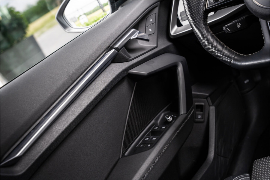 Audi A3 Sportback 45 TFSI e S edition Competition - 2x S-Line l Black-Line l Daytona grijs