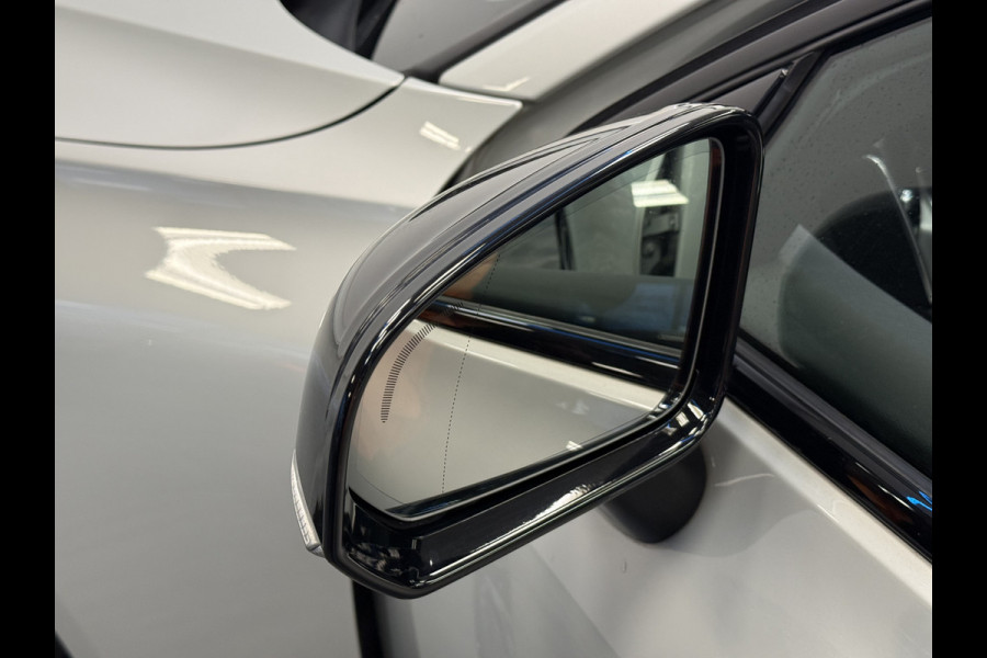 Volvo V60 2.0 T5 R-Design Cruise/Climate * Hemelvaartsdag geopend van 12:00 tot 17:00u *