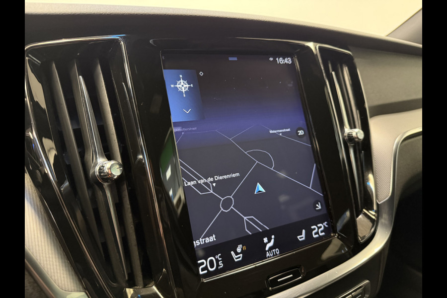 Volvo V60 2.0 T5 R-Design Cruise/Climate * Hemelvaartsdag geopend van 12:00 tot 17:00u *