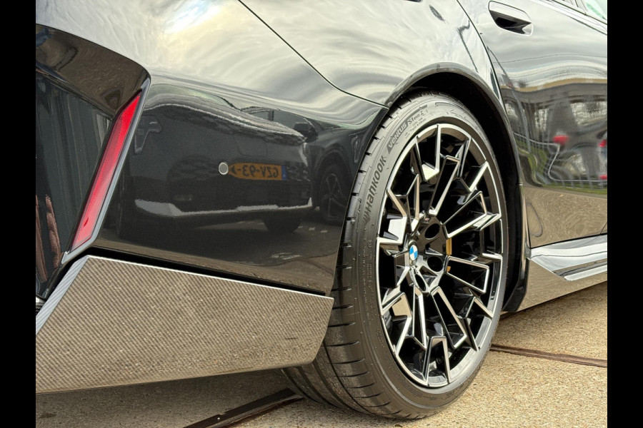 BMW 5 Serie M5  Keramische remmen, Carbon pack, M Drivers Package