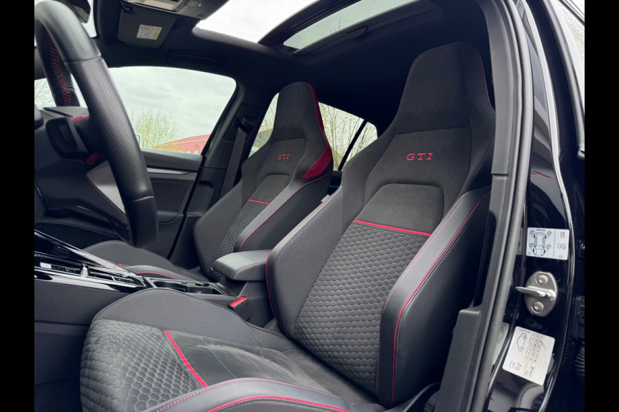 Volkswagen Golf 2.0 TSI GTI Clubsport Matrix/H&K/HuD/Pano