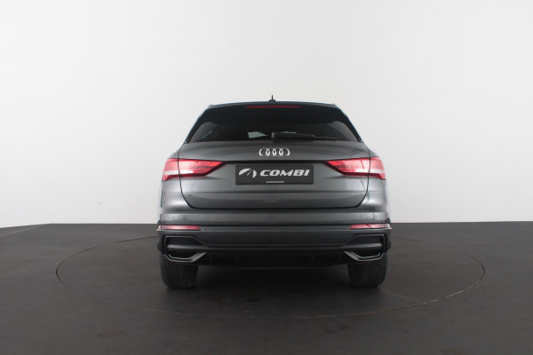 Audi Q3 45 TFSI e S line > 245pk/Trekhaak/Daytona Gray/19 inch