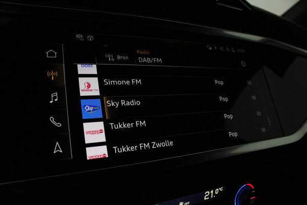 Audi Q3 45 TFSI e S line > 245pk/Trekhaak/Daytona Gray/19 inch