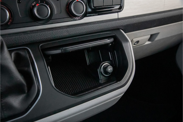 Volkswagen Transporter 2.0 TDI L2H1 DC Highline 204 pk - Xenon - 20 inch