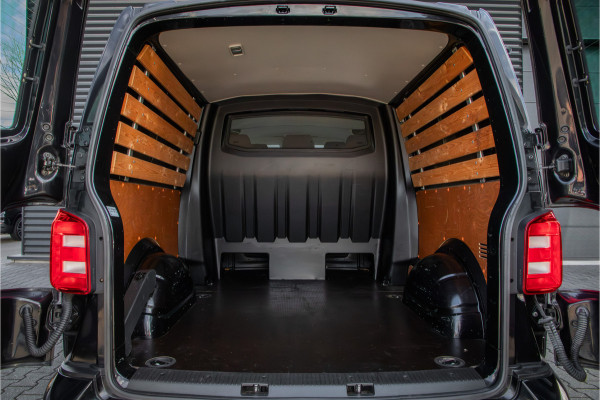 Volkswagen Transporter 2.0 TDI L2H1 DC Highline 204 pk - Xenon - 20 inch