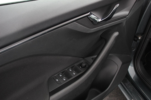 Škoda Kamiq 1.0 TSI 116pk Ambition | Navigatie | Smart link/Apple Carplay/Android auto | Led Verlichting | Airco | Stoelverwarming | PDC Achter