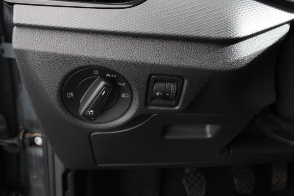 Škoda Kamiq 1.0 TSI 116pk Ambition | Navigatie | Smart link/Apple Carplay/Android auto | Led Verlichting | Airco | Stoelverwarming | PDC Achter