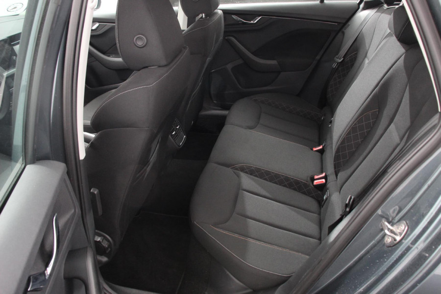 Škoda Kamiq 1.0 TSI 116pk Ambition | Navigatie | Smart link/Apple Carplay/Android auto | Led Verlichting | Airco | Stoelverwarming | PDC Achter