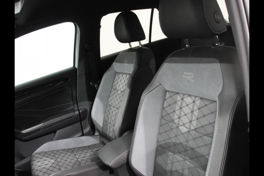 Volkswagen T-Roc 1.5 TSI 150pk DSG R-Line | Navigatie | Apple Carplay/Android Auto | Parkeersensoren | Camera | Adaptive Cruise Control | Elektrische achterklep | Stoel- en stuurverwarming | Climate Control | Ledverlichting | Virtual Cockpit