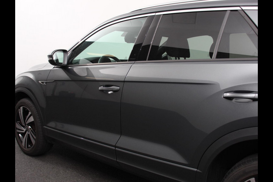 Volkswagen T-Roc 1.5 TSI 150pk DSG R-Line | Navigatie | Apple Carplay/Android Auto | Parkeersensoren | Camera | Adaptive Cruise Control | Elektrische achterklep | Stoel- en stuurverwarming | Climate Control | Ledverlichting | Virtual Cockpit