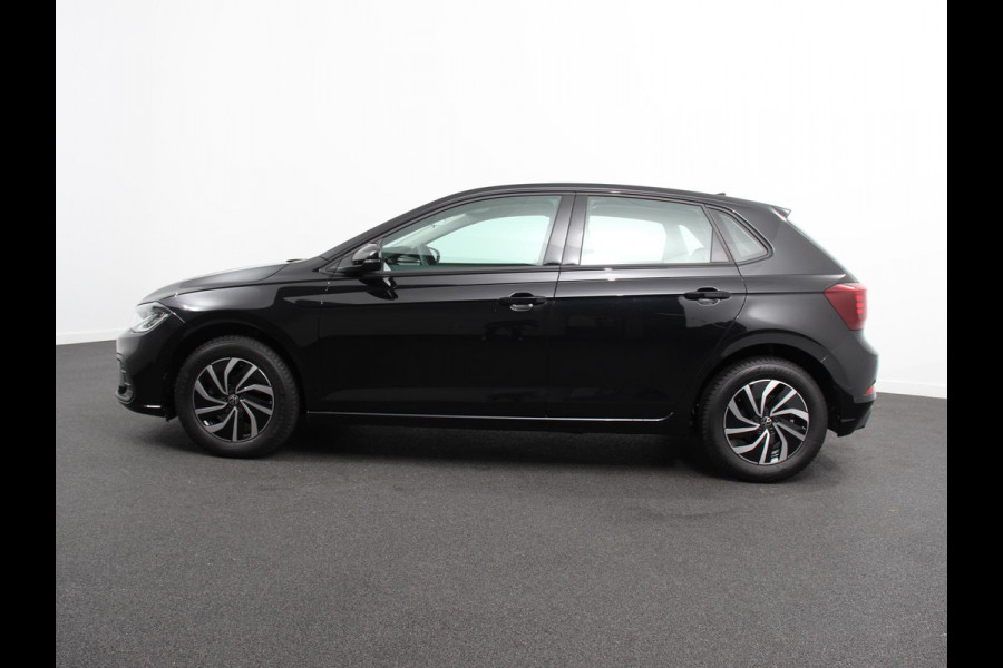 Volkswagen Polo 1.0 TSI DSG Life | Navigatie | Apple Carplay/Android Auto | Climate Control | Digitale Cockpit | Stoelverwarming | Parkeer sensoren | Adaptive Cruise Control | Lichtmetalen Velgen