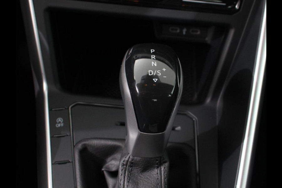 Volkswagen Polo 1.0 TSI DSG Life | Navigatie | Apple Carplay/Android Auto | Climate Control | Digitale Cockpit | Stoelverwarming | Parkeer sensoren | Adaptive Cruise Control | Lichtmetalen Velgen