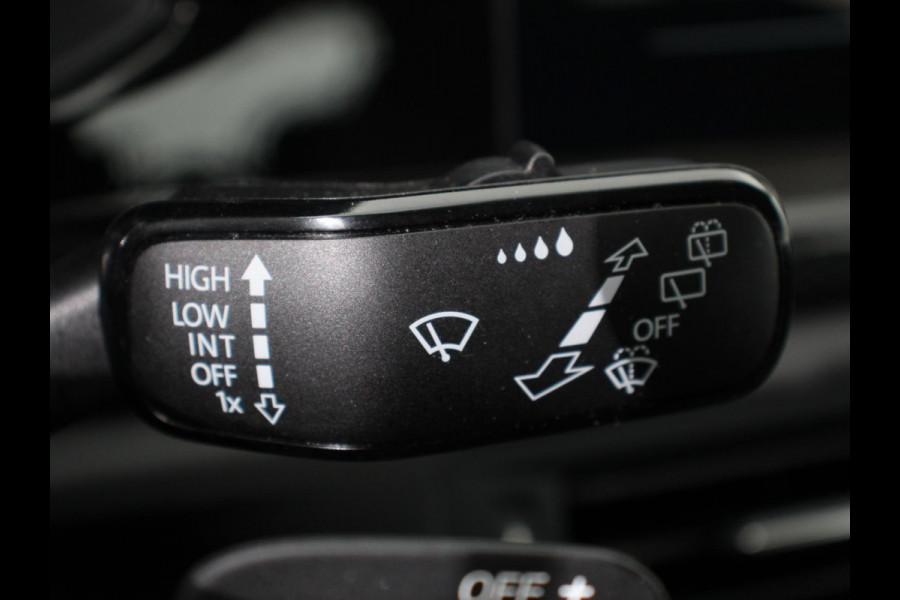 Volkswagen Polo 1.0 TSI DSG Life | Navigatie | Apple Carplay/Android Auto | Climate Control | Digitale Cockpit | Stoelverwarming | Parkeer sensoren | Adaptive Cruise Control | Lichtmetalen Velgen