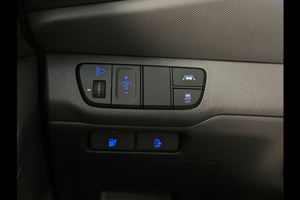 Hyundai IONIQ STYLE EV 38 kWh SOH 93,4% AUT SCHUIFDAK STOEL/ STUURVERWARMING CAMERA NAVIGATIE APPLE CARPLAY CRUISE PDC AIRCO