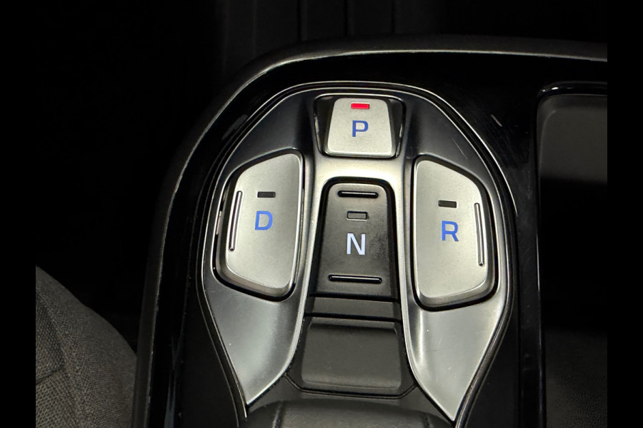 Hyundai IONIQ STYLE EV 38 kWh SOH 93,4% AUT SCHUIFDAK STOEL/ STUURVERWARMING CAMERA NAVIGATIE APPLE CARPLAY CRUISE PDC AIRCO