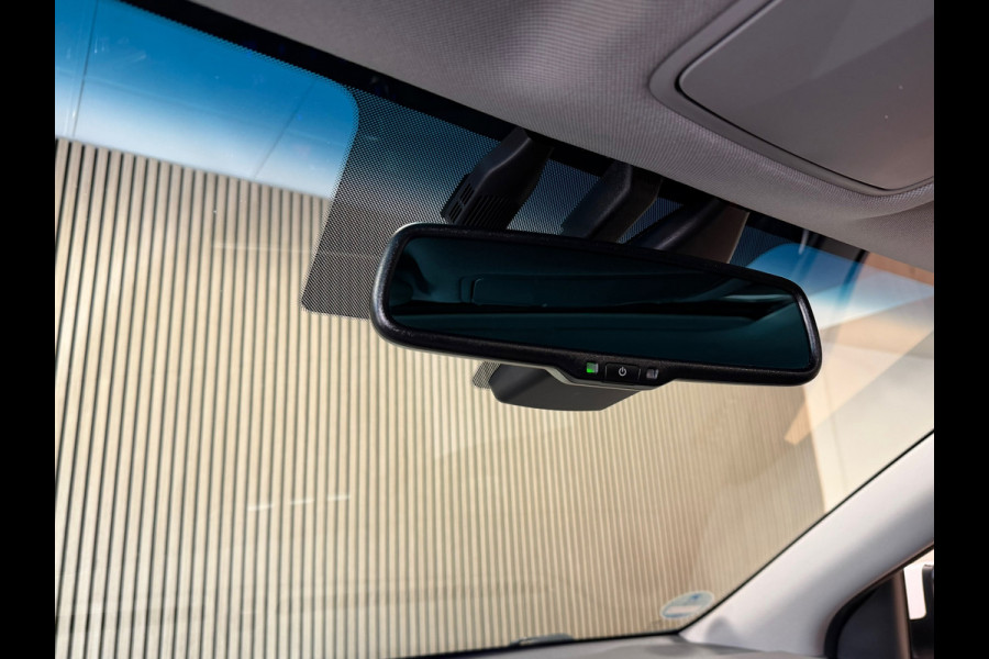 Hyundai IONIQ STYLE EV 38 kWh SOH 93,4% AUT SCHUIFDAK STOEL/ STUURVERWARMING CAMERA NAVIGATIE APPLE CARPLAY CRUISE PDC AIRCO