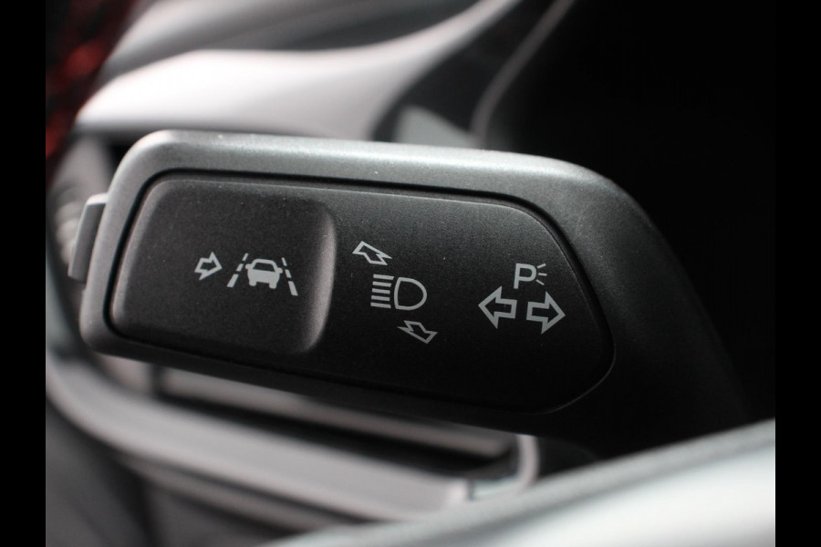 Ford Fiesta 1.0 EcoBoost 155pk Hybrid ST-Line Navigatie | Climate Control | Stoelverwarming | Extra Getint Glas | Cruise Control | Lichtmetalen Velgen