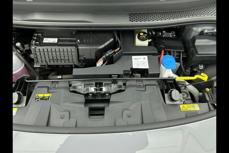 CUPRA Born Business 62 kWh Auto. Navigatie Apple Carplay/ Android Auto Camera Parkeersensoren Adaptive Cruise Control Stoel- en stuurverwarming Full Led Climate Control Lichtmetalen velgen