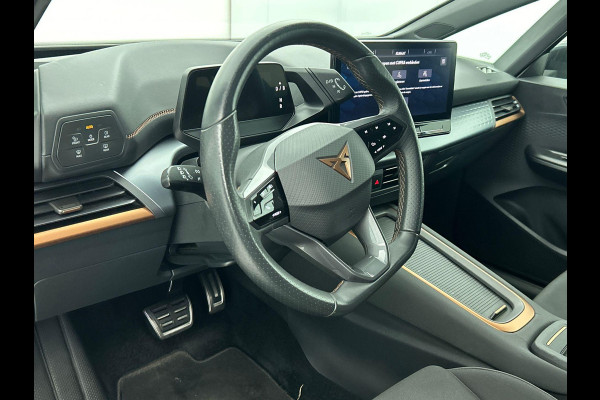 CUPRA Born Business 62 kWh Auto. Navigatie Apple Carplay/ Android Auto Camera Parkeersensoren Adaptive Cruise Control Stoel- en stuurverwarming Full Led Climate Control Lichtmetalen velgen