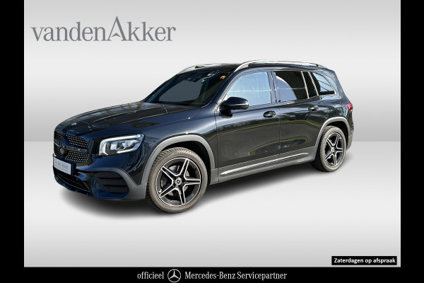 Mercedes-Benz Glb 180 AMG // Nightpakket // Sfeerverlichting // 19" AMG Velgen // Camera // Elek. Achterklep