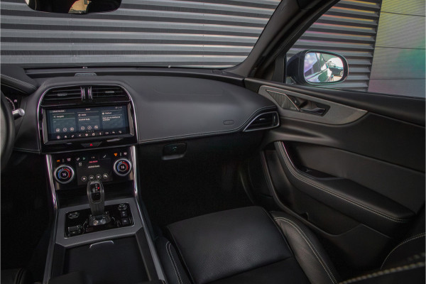 Jaguar XE P300 AWD R-Dynamic HSE Full options