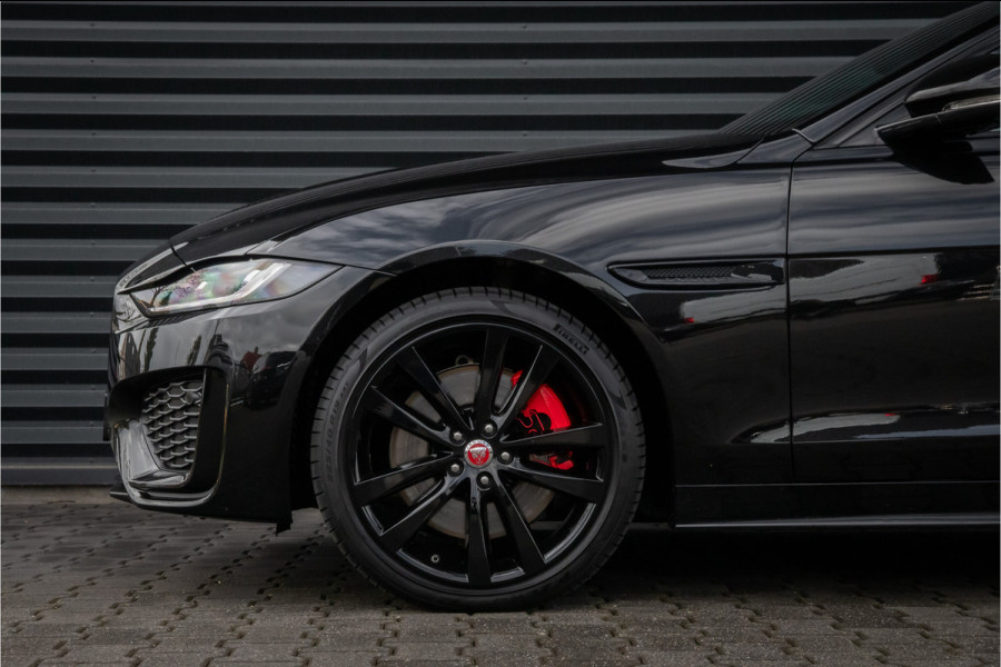 Jaguar XE P300 AWD R-Dynamic HSE Full options