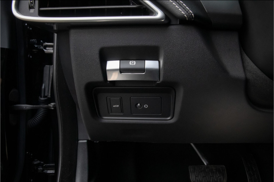 Jaguar XE P300 AWD R-Dynamic HSE Full options