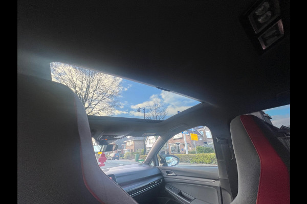 Volkswagen Golf 2.0 TSI GTI Pano/camera/sfeerverlichting .