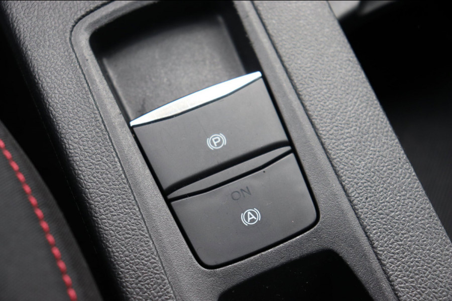 Ford FOCUS Wagon 1.0 EcoBoost Hybrid ST Line Bus.org.NL afn.trekhaak camera