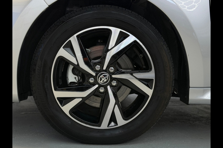 Toyota Yaris 1.5 Hybrid Dynamic CarPlay Camera