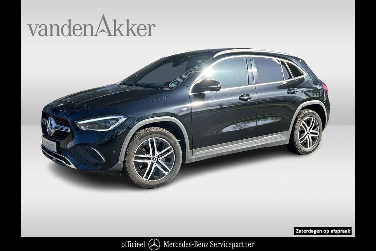Mercedes-Benz GLA 250e // Panoramadak // Memory // MultiBeam LED // Carplay // Keyless // Augmented Reality Sfeerverlichting