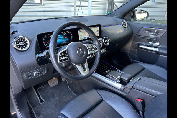 Mercedes-Benz GLA 250e // Panoramadak // Memory // MultiBeam LED // Carplay // Keyless // Augmented Reality Sfeerverlichting