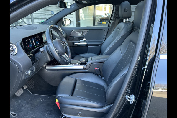 Mercedes-Benz GLA 250e // Panoramadak // Memory // MultiBeam LED // Carplay // Keyless // Augmented Reality Sfeerverlichting