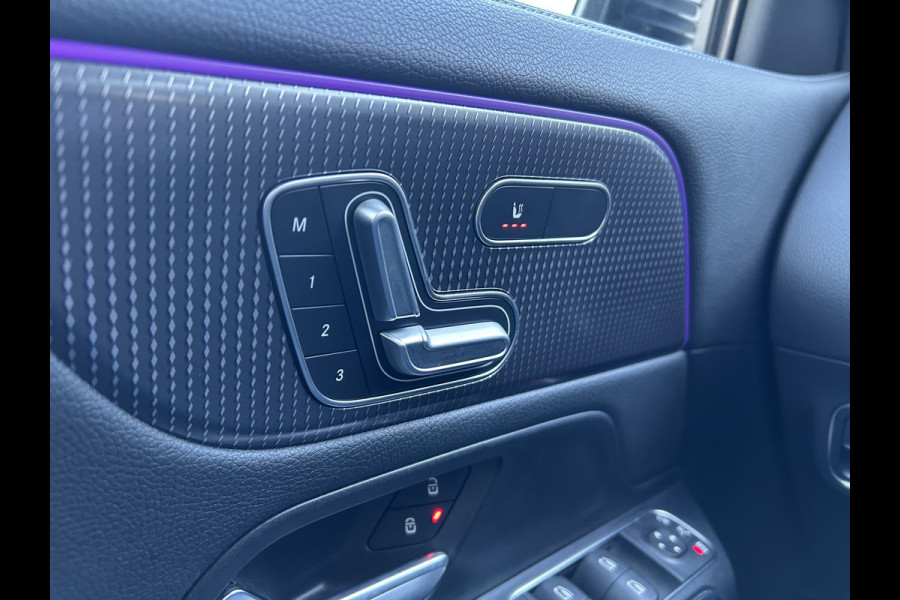 Mercedes-Benz GLA 250e // Panoramadak // Memory // MultiBeam LED // Carplay // Keyless // Augmented Reality Sfeerverlichting