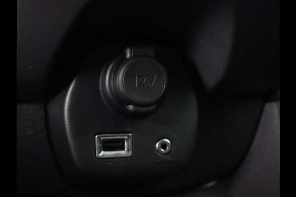 Toyota Aygo 1.0 VVT-i X-Play Bi-Tone Automaat | Apple Carplay & AndroidAUTO | Camera | 1e eigenaar | Privacy Glass |