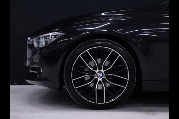 BMW 3 Serie Touring 318i Sportline [SPORTSTOELEN, SPORTVELGEN,STOELVERWARMING, BLUETOOTH, PARKEERSENSOREN ACHTER, CRUISE CONTROL]