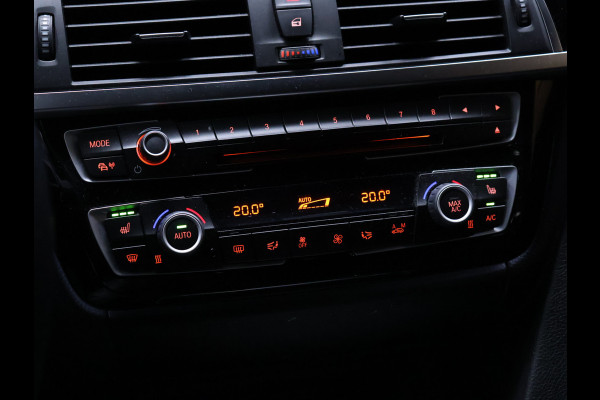 BMW 3 Serie Touring 318i Sportline [SPORTSTOELEN, SPORTVELGEN,STOELVERWARMING, BLUETOOTH, PARKEERSENSOREN ACHTER, CRUISE CONTROL]