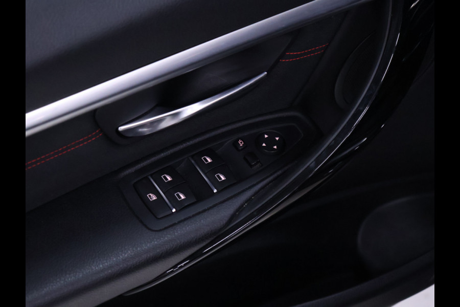 BMW 3 Serie Touring 318i Sportline [SPORTSTOELEN, SPORTVELGEN,STOELVERWARMING, BLUETOOTH, PARKEERSENSOREN ACHTER, CRUISE CONTROL]