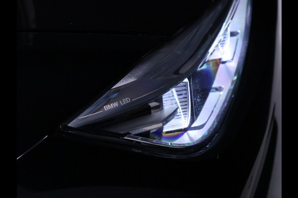 BMW 3 Serie Touring 318i Sportline [SPORTSTOELEN, SPORTVELGEN,STOELVERWARMING, BLUETOOTH, PARKEERSENSOREN ACHTER, CRUISE CONTROL]