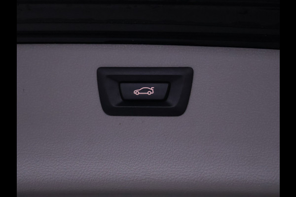 BMW 3 Serie Touring 318i Sportline [SPORTSTOELEN, SPORTVELGEN,STOELVERWARMING, BLUETOOTH, PARKEERSENSOREN ACHTER, CRUISE CONTROL]