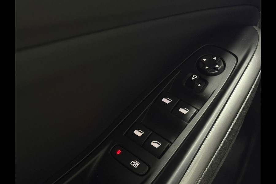 Opel Grandland 1.6 Turbo Black Edition 4x4 GSe Trekhaak Navi Led Cruise Keyless Clima Carplay 360° Camera