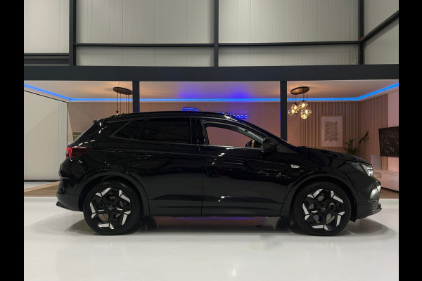 Opel Grandland 1.6 Turbo Black Edition 4x4 GSe Trekhaak Navi Led Cruise Keyless Clima Carplay 360° Camera