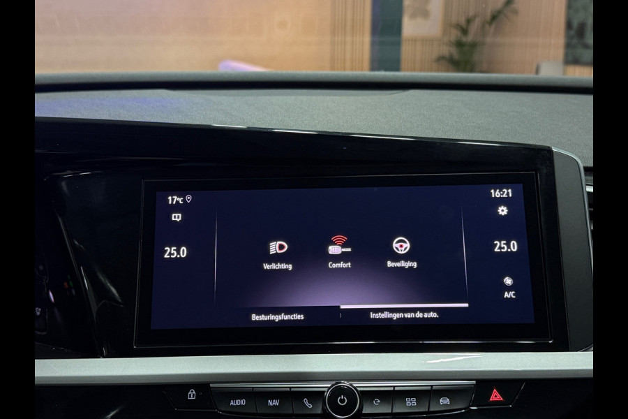 Opel Grandland 1.6 Turbo Black Edition 4x4 GSe Trekhaak Navi Led Cruise Keyless Clima Carplay 360° Camera