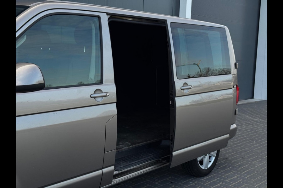 Volkswagen Transporter 2.0 TDI L1H2 Highl. 204pk 1E EIGEN APPLE CARPLAY PDC CR CONTROL