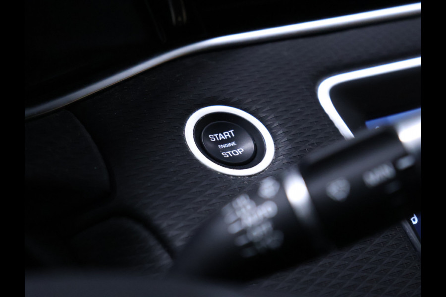 Land Rover Range Rover Evoque 1.5 P300e AWD R-Dynamic S [APPLE CARPLAY, STOELVERWARMING, ACHTERUITRIJCAMERA , PARKEERSENSOREN, CRUISE CONTROL, LANE ASSIST]