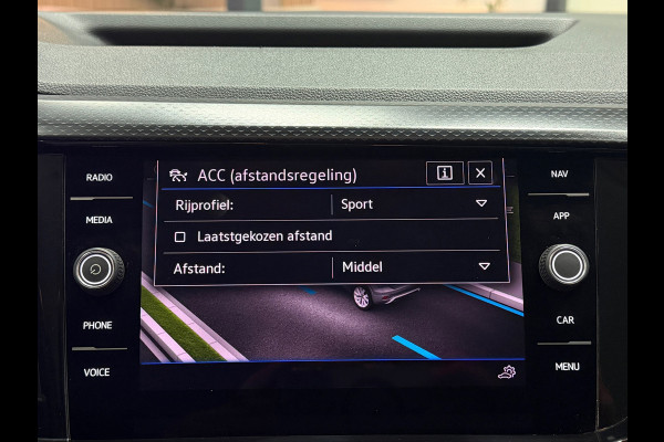 Volkswagen T-Cross 1.0 TSI Life Aut. | Virtual Cockpit | ACC | Trekhaak | Camera