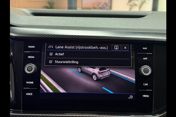 Volkswagen T-Cross 1.0 TSI Life Aut. | Virtual Cockpit | ACC | Trekhaak | Camera